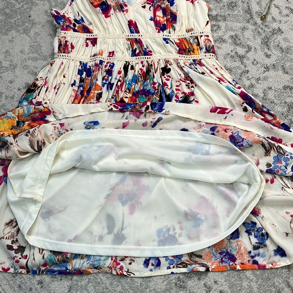 ENTRO FIT AND FLARE FLOWY RAYON DRESS COLORFUL WITH CREAM LINED SZ SM NWT - Picture 15 of 16